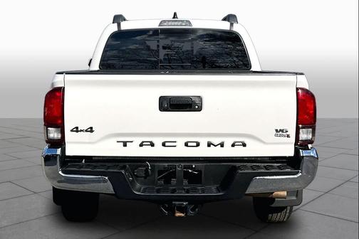 Ice Cap 2023 Toyota Tacoma SR5