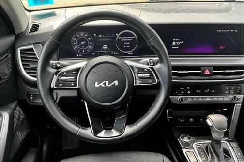 2024 Kia Seltos EX