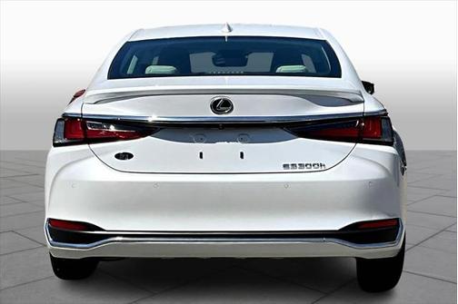 2025 Lexus ES 300h Luxury