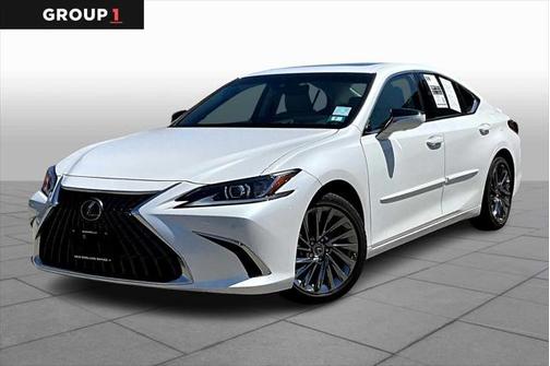 2025 Lexus ES 300h Luxury