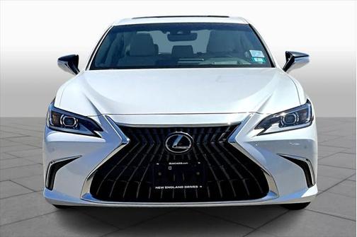 2025 Lexus ES 300h Luxury