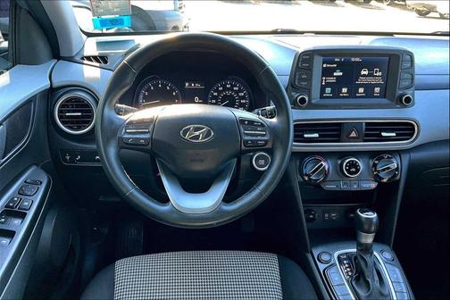 2021 Hyundai KONA SEL