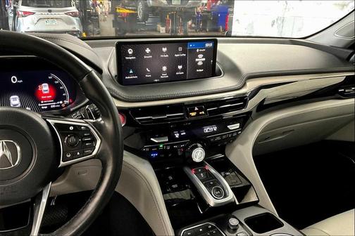 2023 Acura MDX Advance Package