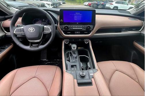 2025 Toyota Grand Highlander Platinum