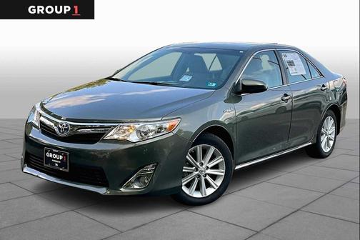 2014 Toyota Camry Hybrid XLE
