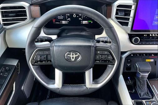 2024 Toyota Sequoia Capstone