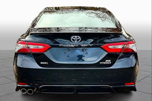 2018 Toyota Camry Hybrid SE