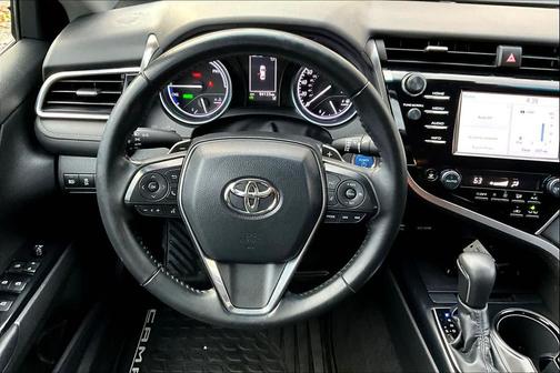 2018 Toyota Camry Hybrid SE