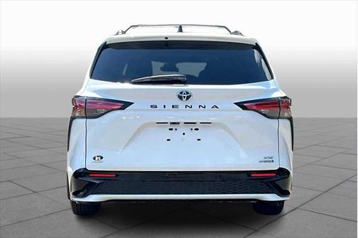 2024 Toyota Sienna XSE 7 Passenger