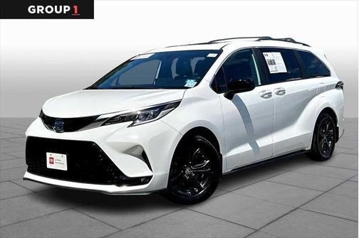 2024 Toyota Sienna XSE 7 Passenger