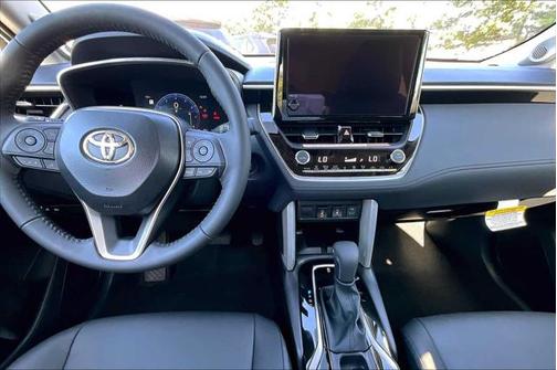 2025 Toyota Corolla Cross XLE