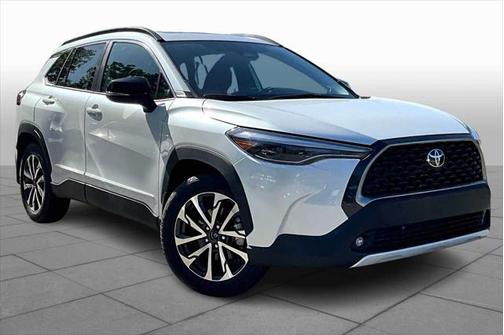 2025 Toyota Corolla Cross XLE