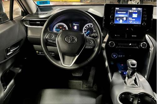 2022 Toyota Venza LE