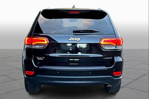 2020 Jeep Grand Cherokee Laredo