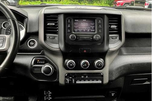 2022 RAM 2500 Tradesman Crew Cab 4x4 6'4' Box