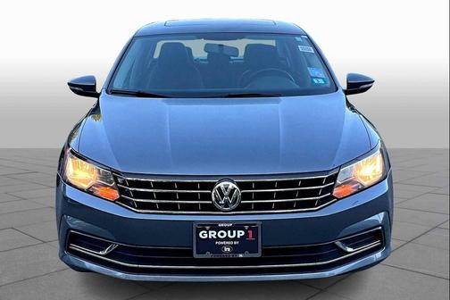 2017 Volkswagen Passat 1.8T SE