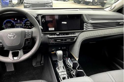 2025 Toyota Camry XLE