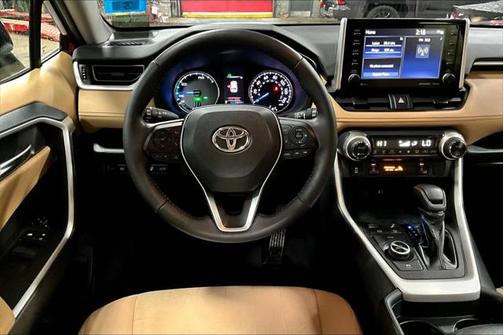 2019 Toyota RAV4 Hybrid XLE