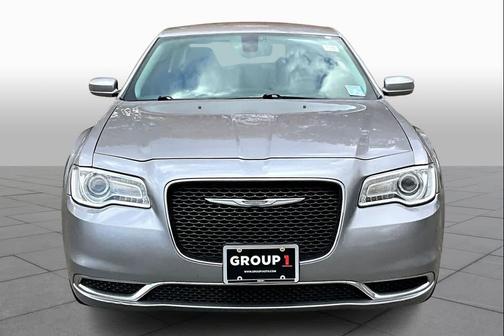 2015 Chrysler 300 Limited