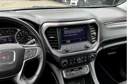 2022 GMC Acadia AWD AT4