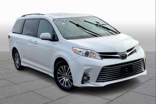 2018 Toyota Sienna XLE Premium