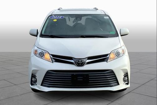 2018 Toyota Sienna XLE Premium