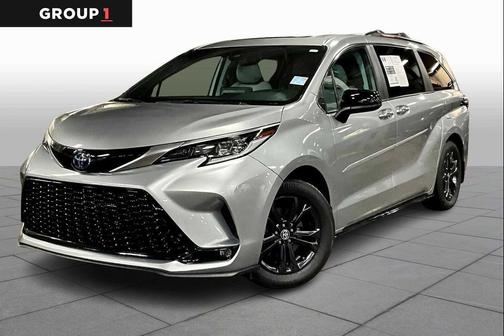 2024 Toyota Sienna XSE 7 Passenger
