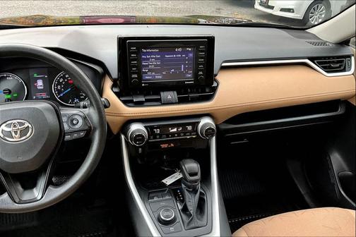 2022 Toyota RAV4 Hybrid XLE