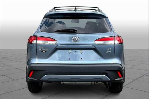 2025 Toyota Corolla Cross LE