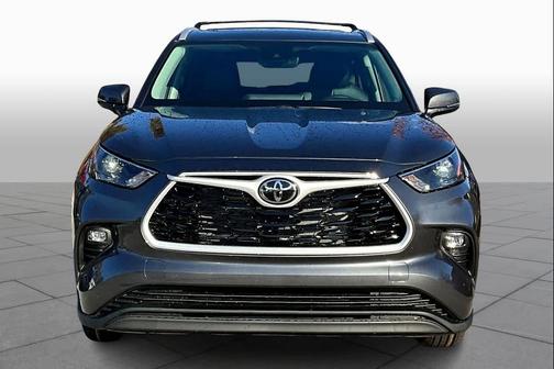 2025 Toyota Highlander Hybrid XLE