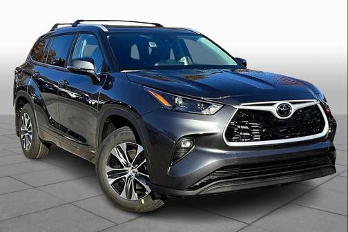 2025 Toyota Highlander Hybrid XLE
