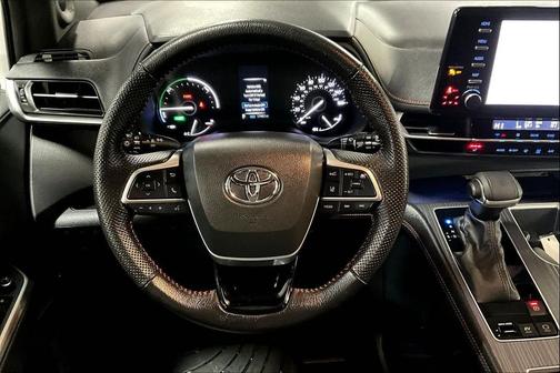 2023 Toyota Sienna XSE 7 Passenger