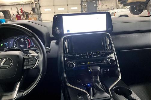 2025 Lexus LX 600 Luxury