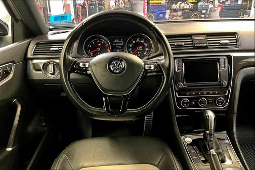 2018 Volkswagen Passat 3.6L V6 GT