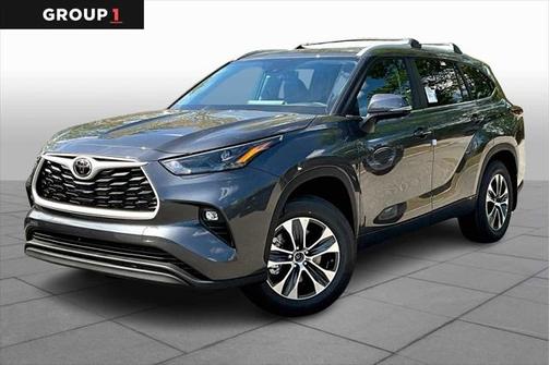 2025 Toyota Highlander XLE