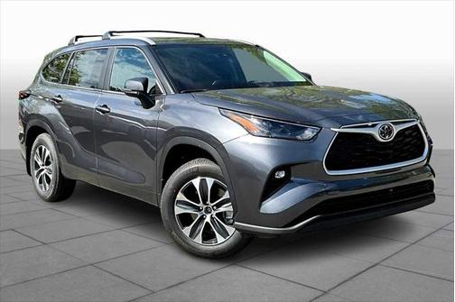 2025 Toyota Highlander XLE