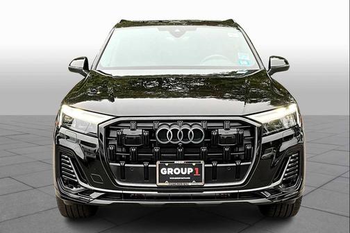 2025 Audi Q7 45 Premium Plus