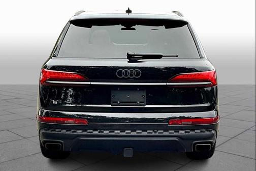 2025 Audi Q7 45 Premium Plus