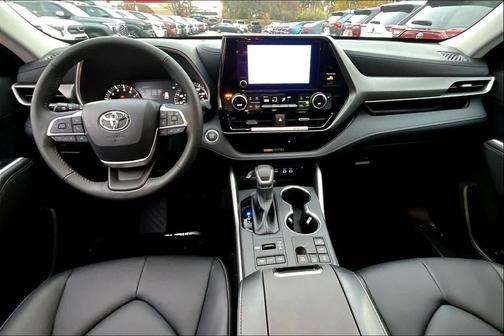 2026 Toyota Highlander XLE
