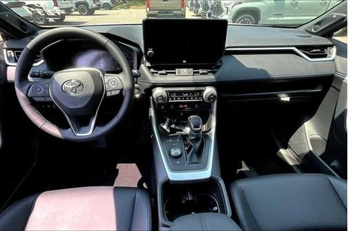 2025 Toyota RAV4 Hybrid SE
