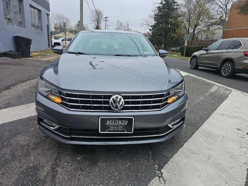 2016 Volkswagen Passat SE