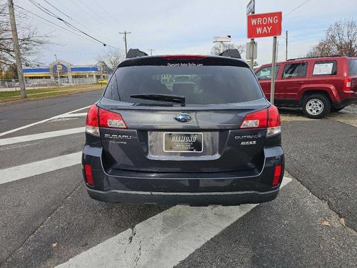 2013 Subaru Outback 2.5i Premium