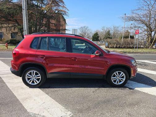 2016 Volkswagen Tiguan S