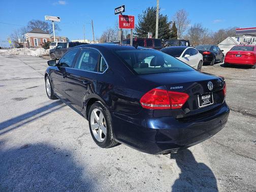 2015 Volkswagen Passat 1.8T Auto SE