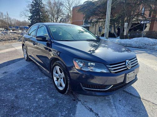 2015 Volkswagen Passat 1.8T Auto SE