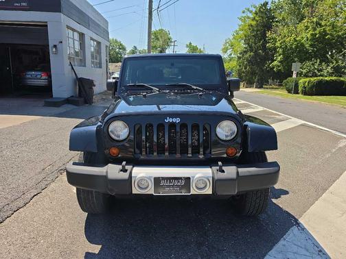 BLK 2012 Jeep Wrangler Sahara