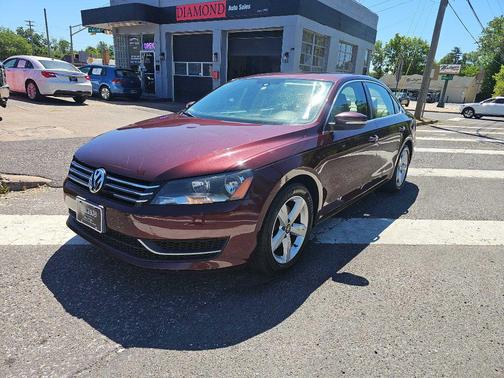 Opera Red Metallic 2013 Volkswagen Passat 2.5 SE