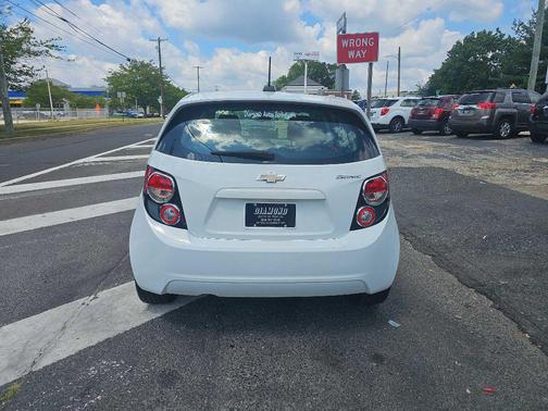 2015 Chevrolet Sonic LS