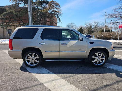 2009 Cadillac Escalade Base