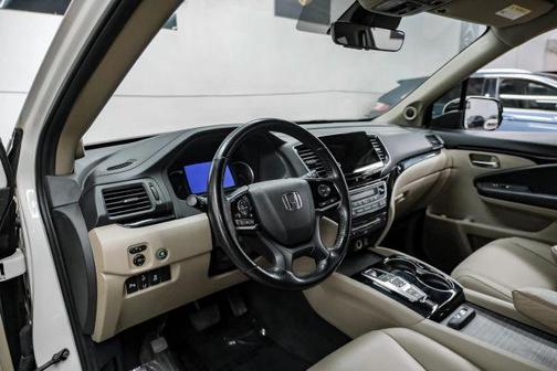 2019 Honda Pilot Touring 8-Passenger